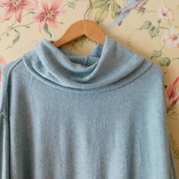 🦅 American Eagle Baby Blue Oversized Sweater Knit 🌳🍃 - Picture 3 of 15